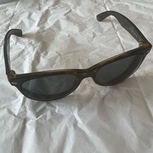 Raybans original shape